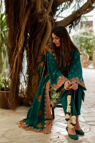 Zaha by Khadija Shah Lawn Collection- Bottle Green Suit
