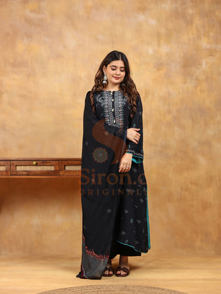 Gulnaar Crepe Suit in Black -Stitched