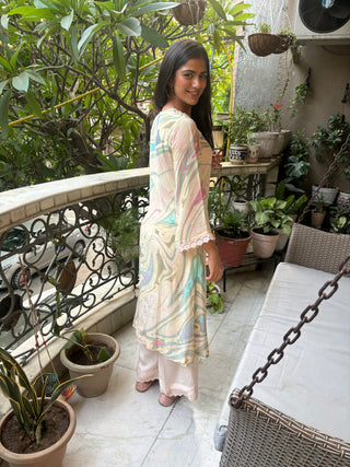 Bubblegum Swirl Crepe Suit in Pink and Aqua