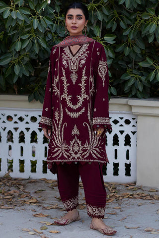 Zaha Winter Collection: Serra Designer Embroidered Khaddar Suit with Kashmiri Tapestry