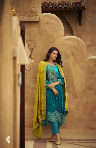 Aiqa Shikharbagh Velvet Collection 2024 – Embroidered Velvet Festive 3-Piece Salwar Kameez