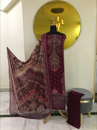 A super soft 60gm crepe digital printed with floral and Pakistani prints and a digitally printed chiffon dupata 