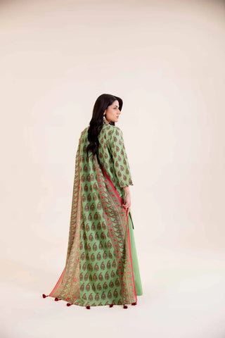 3 Piece Set in Green- Nishat Lawn 2024 Collection