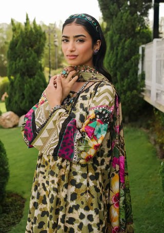 Wonders Green and Black Lawn Suit- Elaf Prints Collection 2024